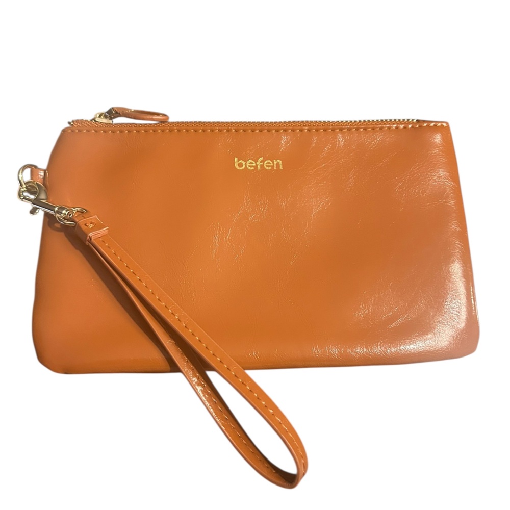 EUC Befen Women's Genuine Italian Leather Wristlet Clutch Wallet Purse Gold HW